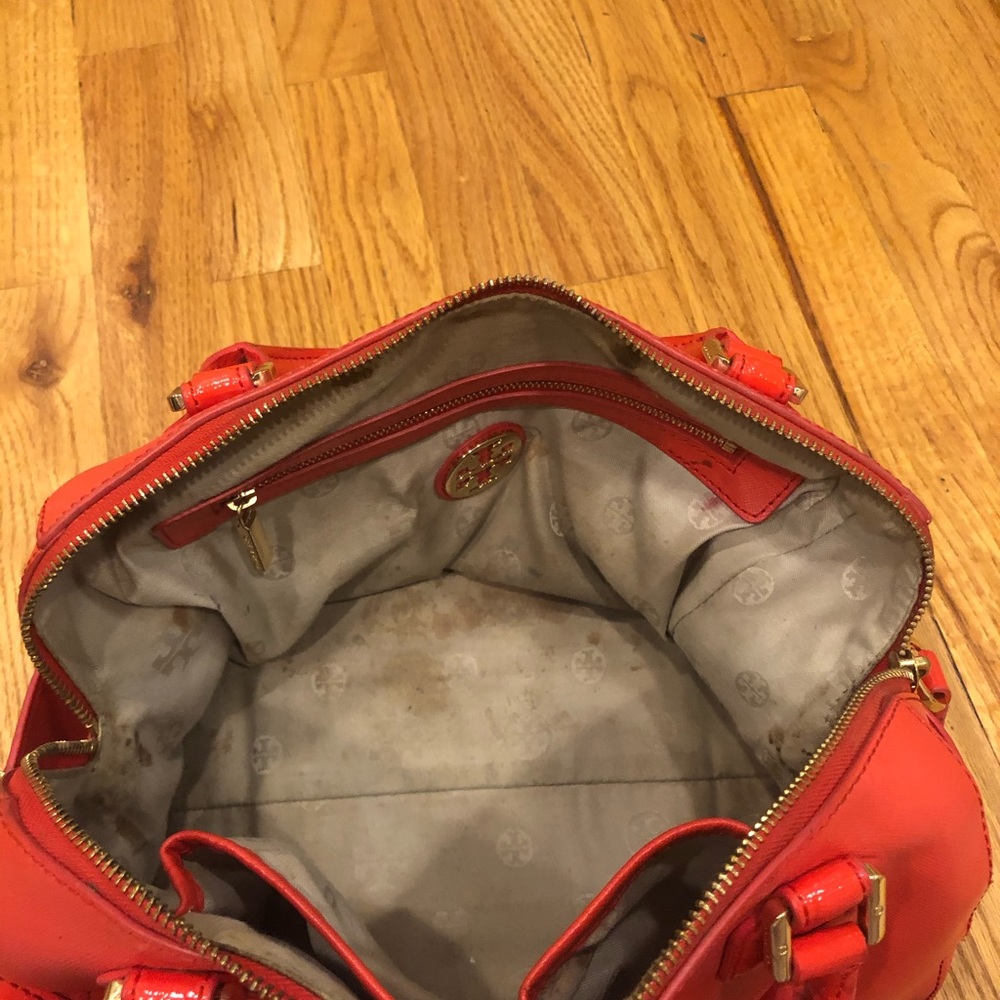 Used Tory Burch purse - Picture 4 of 8